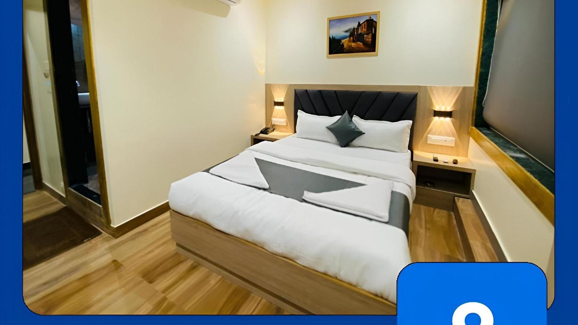 Glitz Riza - Nr Nesco Exhibition Centre Goregaon 2*