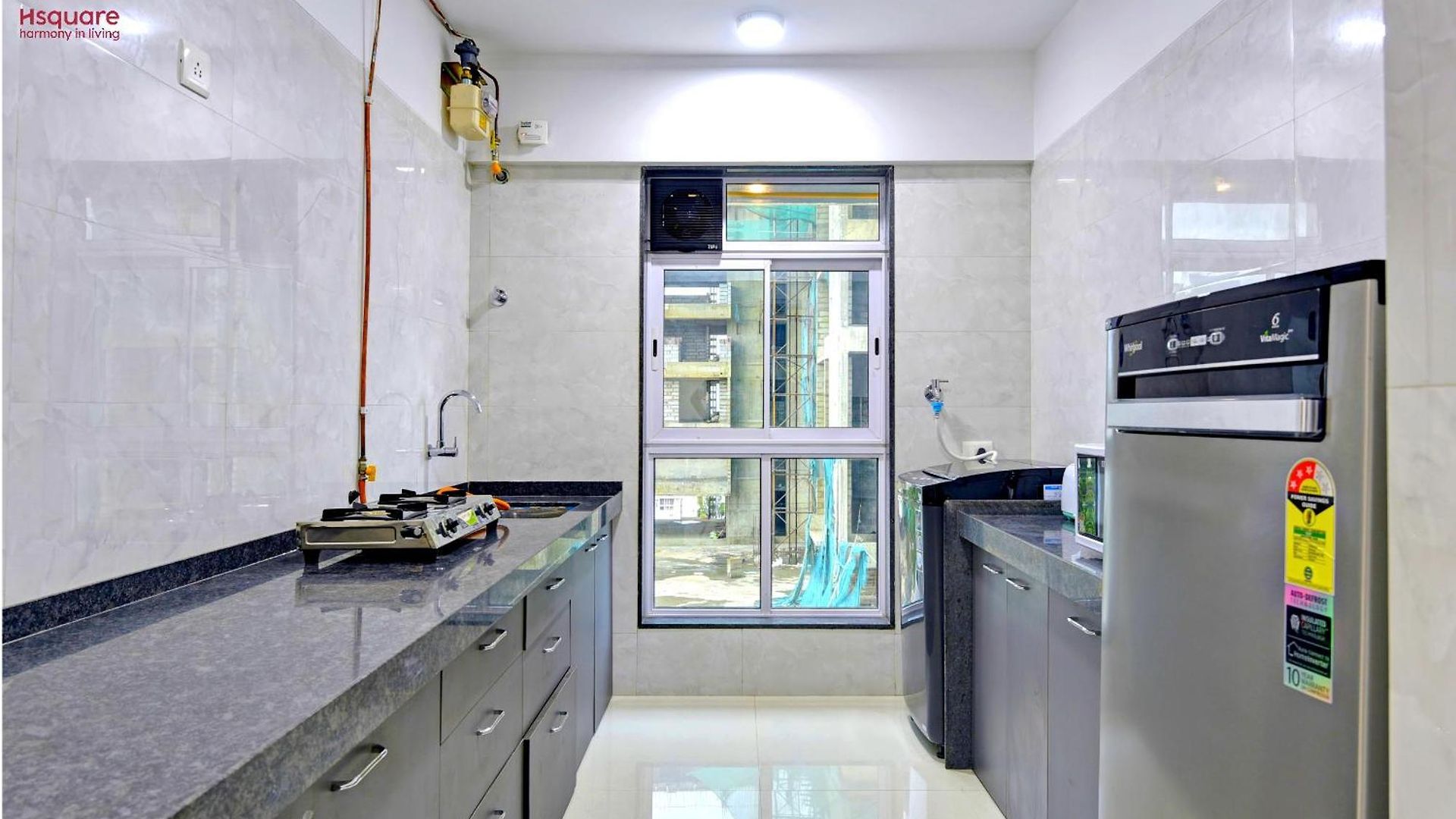 Hsquare Luxury Goregaon Apartment *