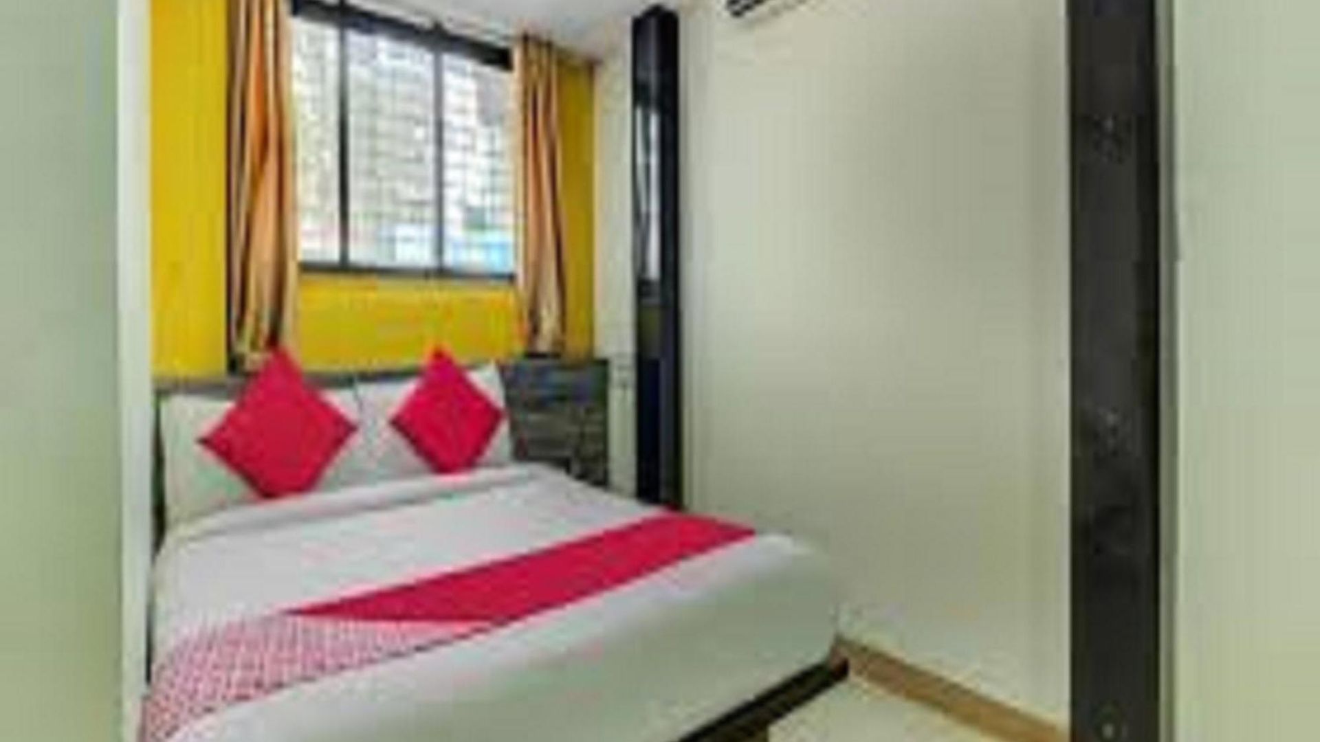 Sai Leela Near Airport Apartment Mumbai