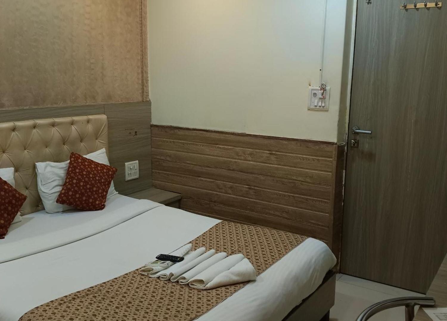 Time Gold Near Domestics Airport Guest house 2*
