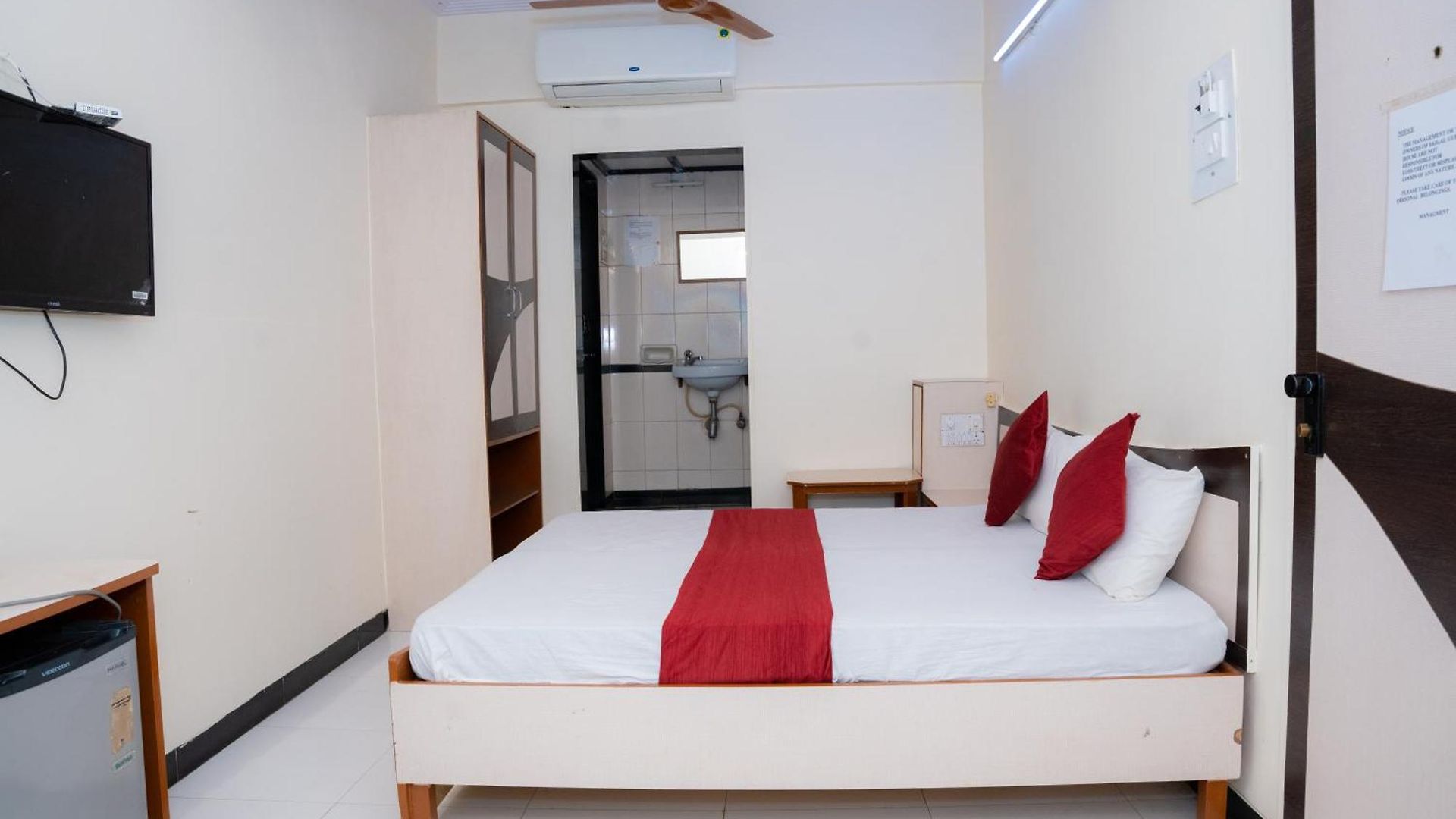 Saigal Hotel *