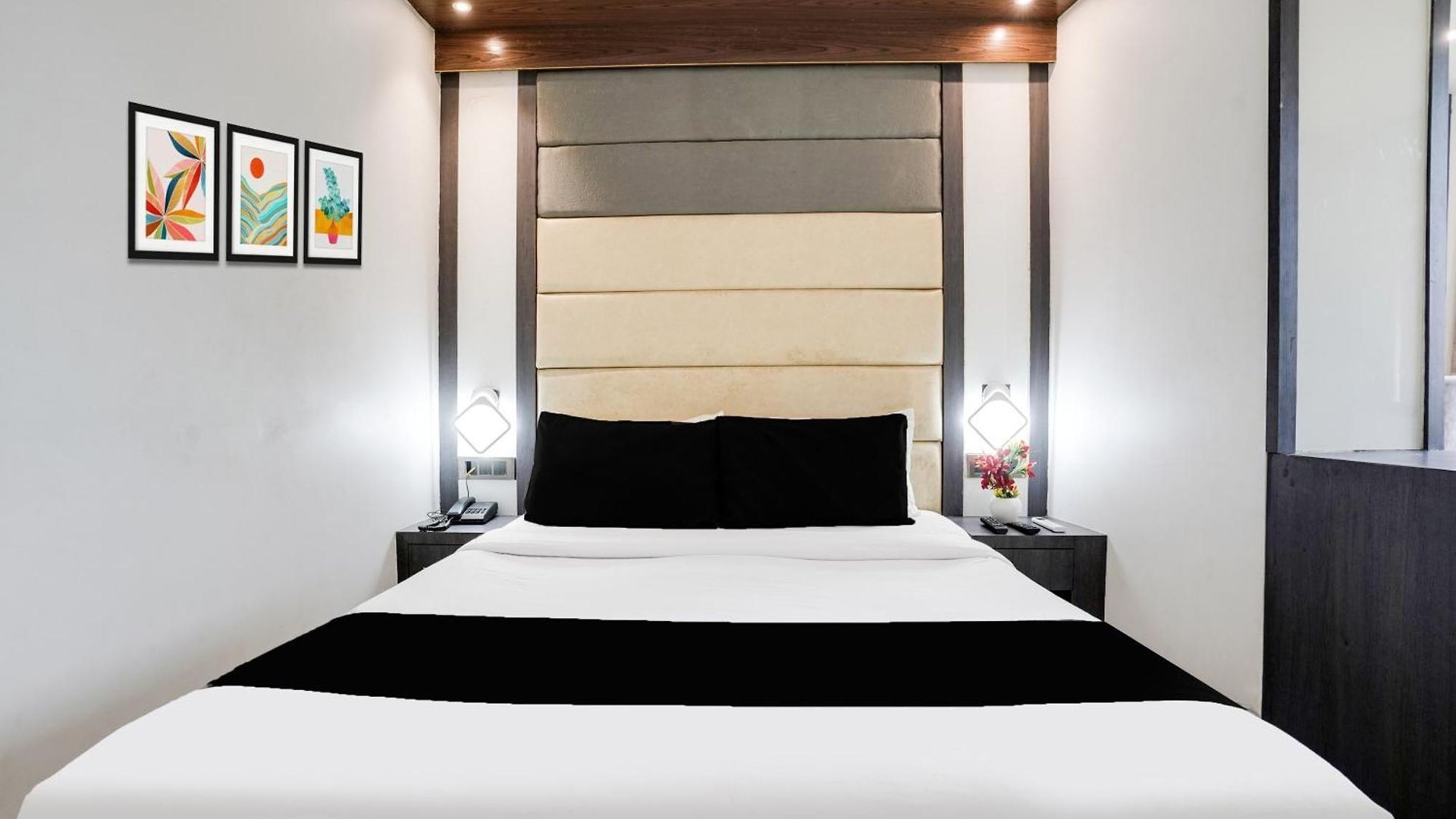 Collection O Andheri Near Western Express Highway Hotel 4*