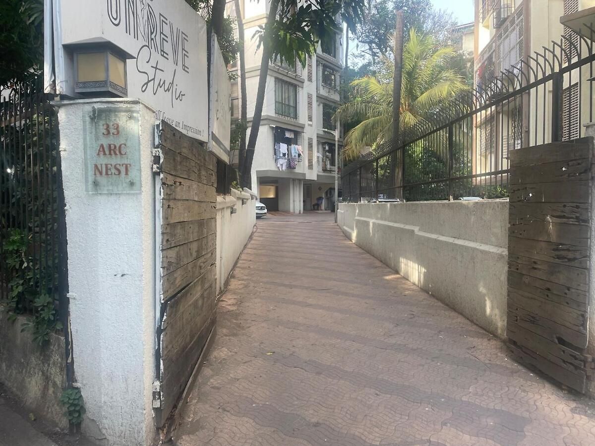105 Bhamala House, Near Boojee Cafe, Kantwadi, Bandra West