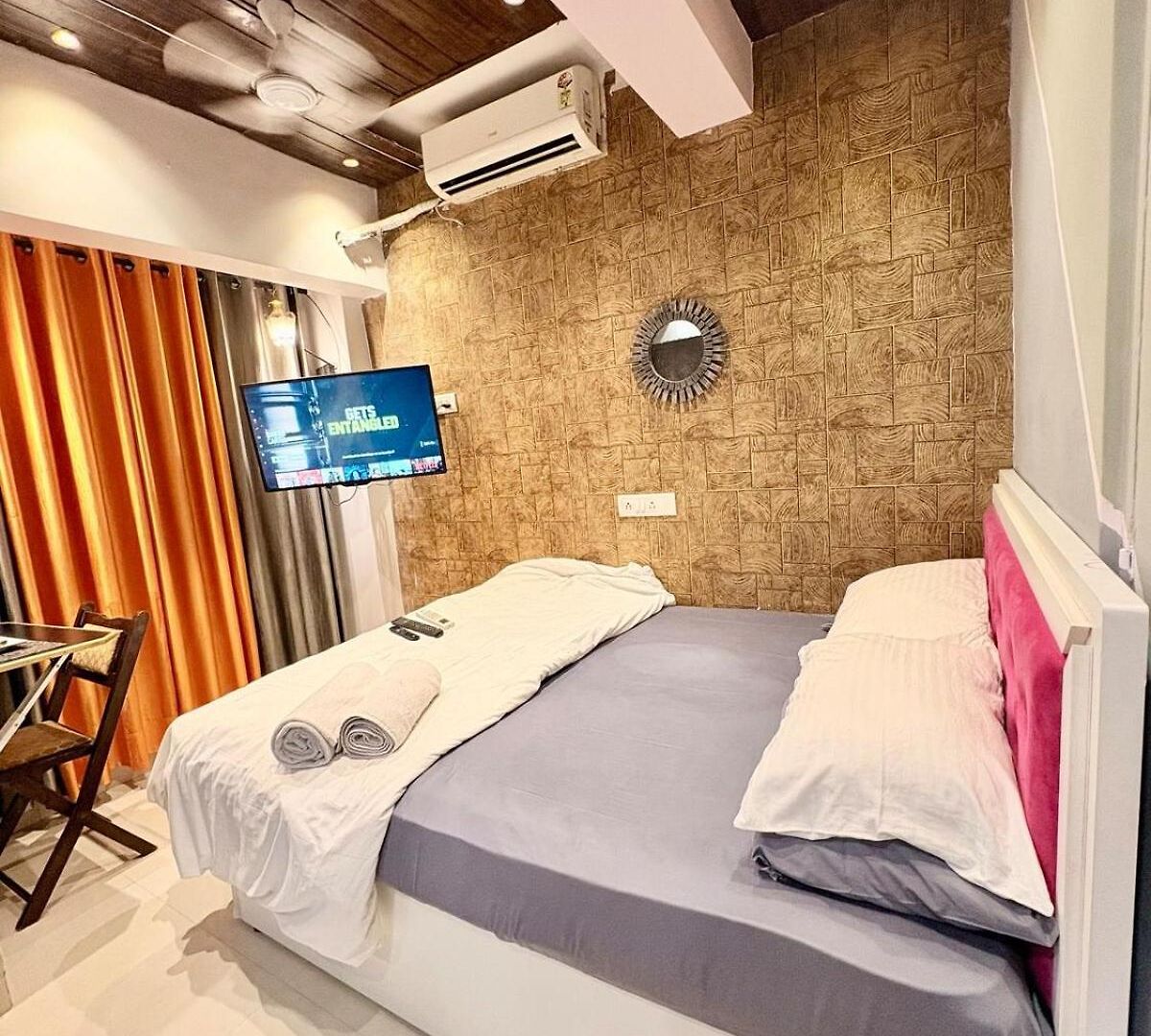 105 Bhamala House, Near Boojee Cafe, Kantwadi, Bandra West Apartment Mumbai