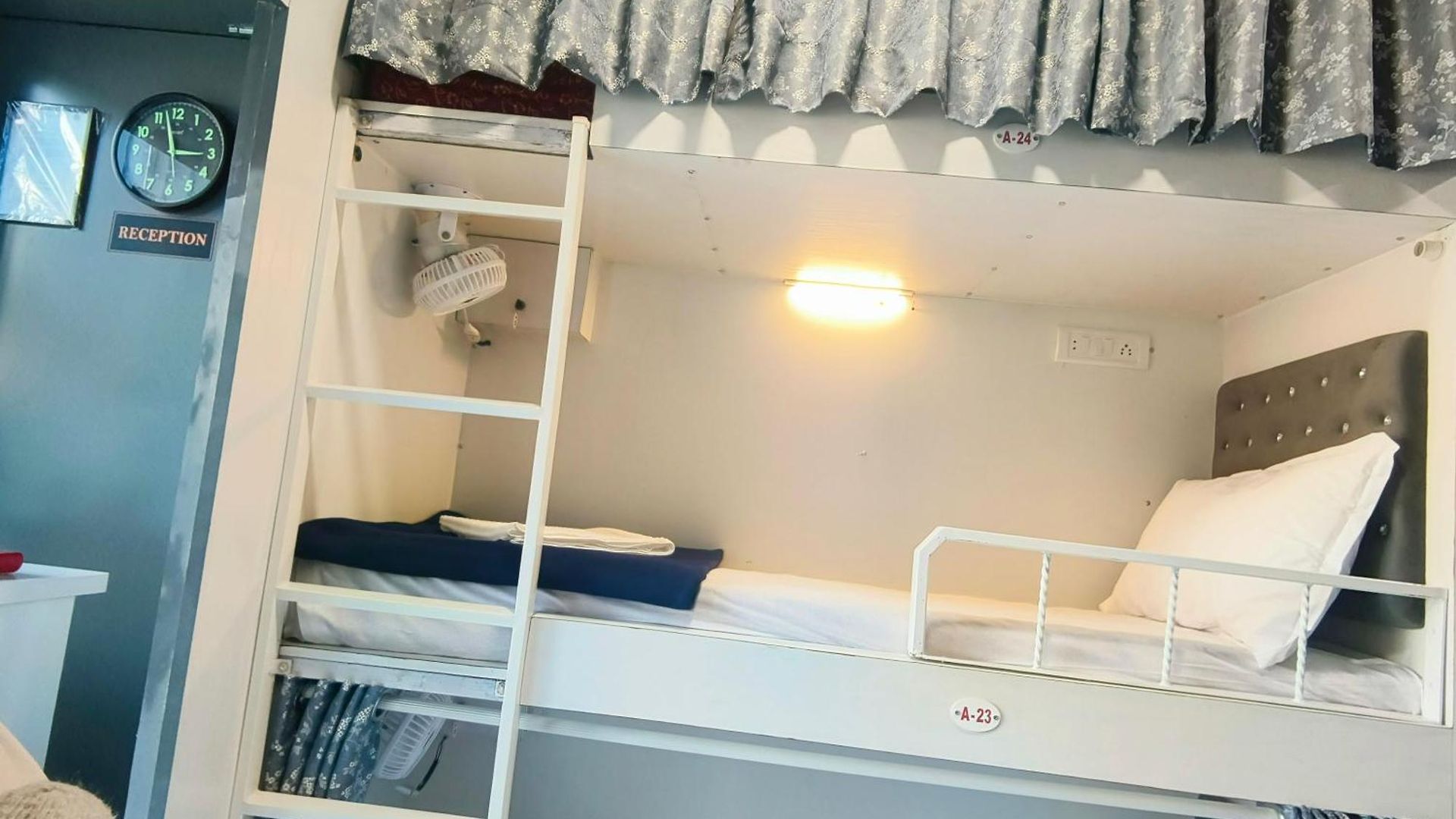 Guest house Marol Metro *