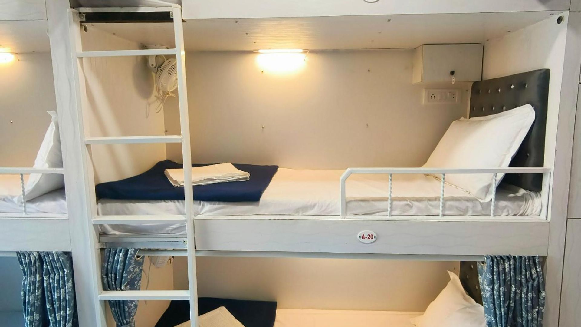 Guest house Marol Metro