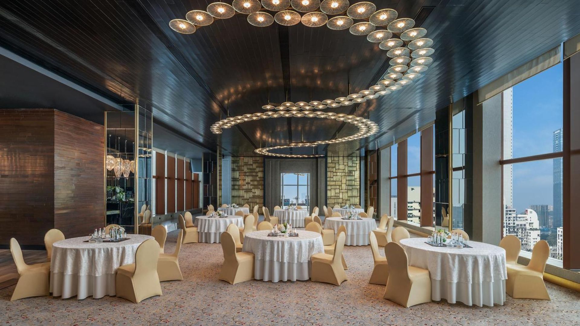 Hotel The St. Regis 5*