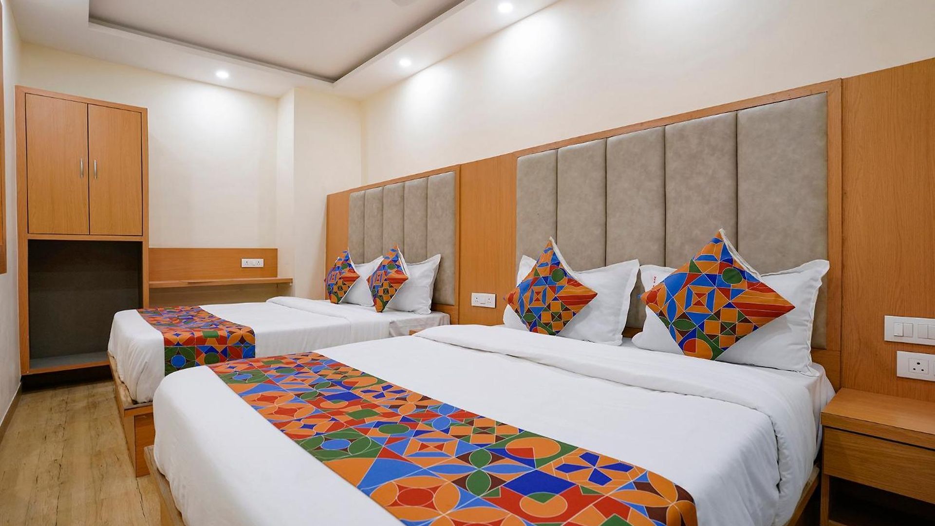Fabhotel 7 Square - Nr Bkc Hotel