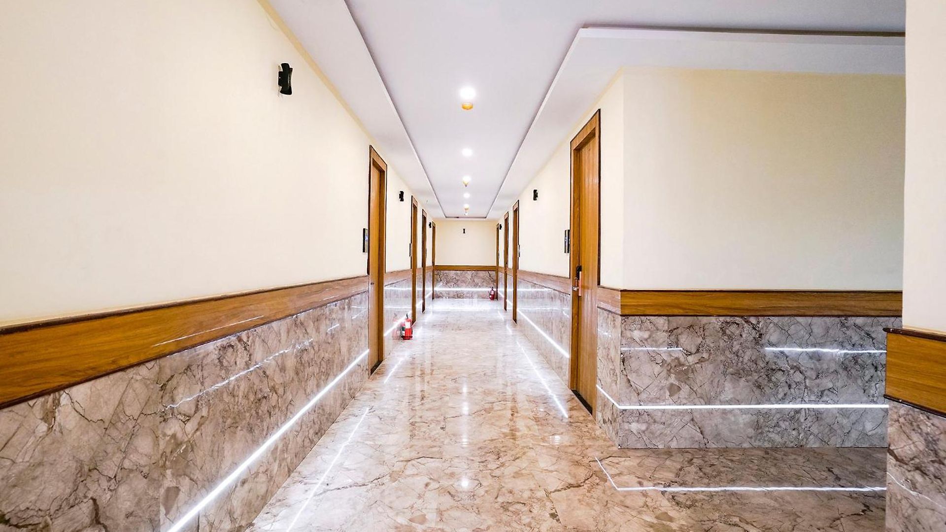 Fabhotel 7 Square - Nr Bkc 3*