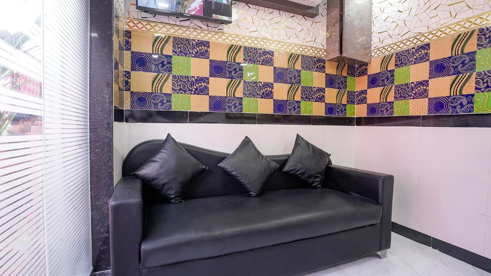 Hotel Via Raj Palace 3*