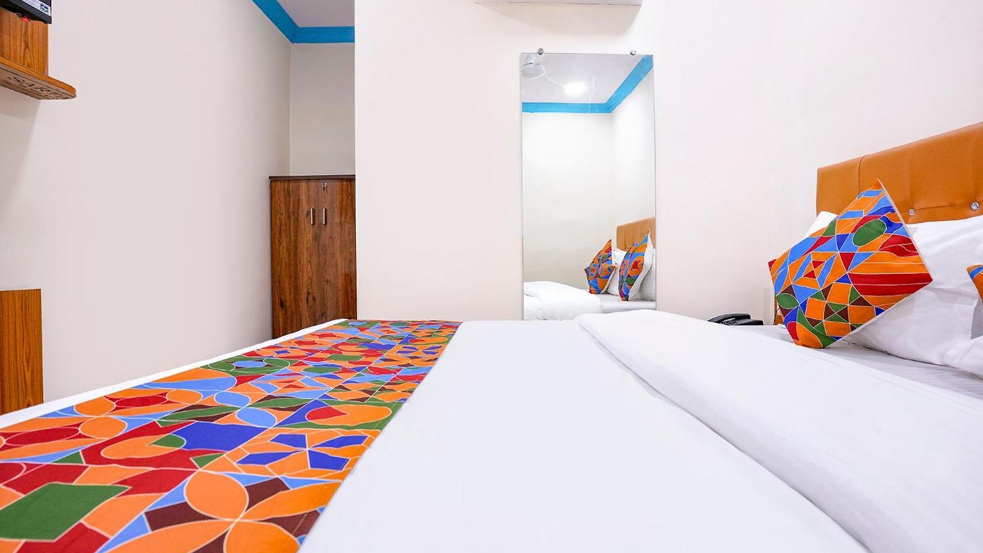 Hotel Via Raj Palace Mumbai