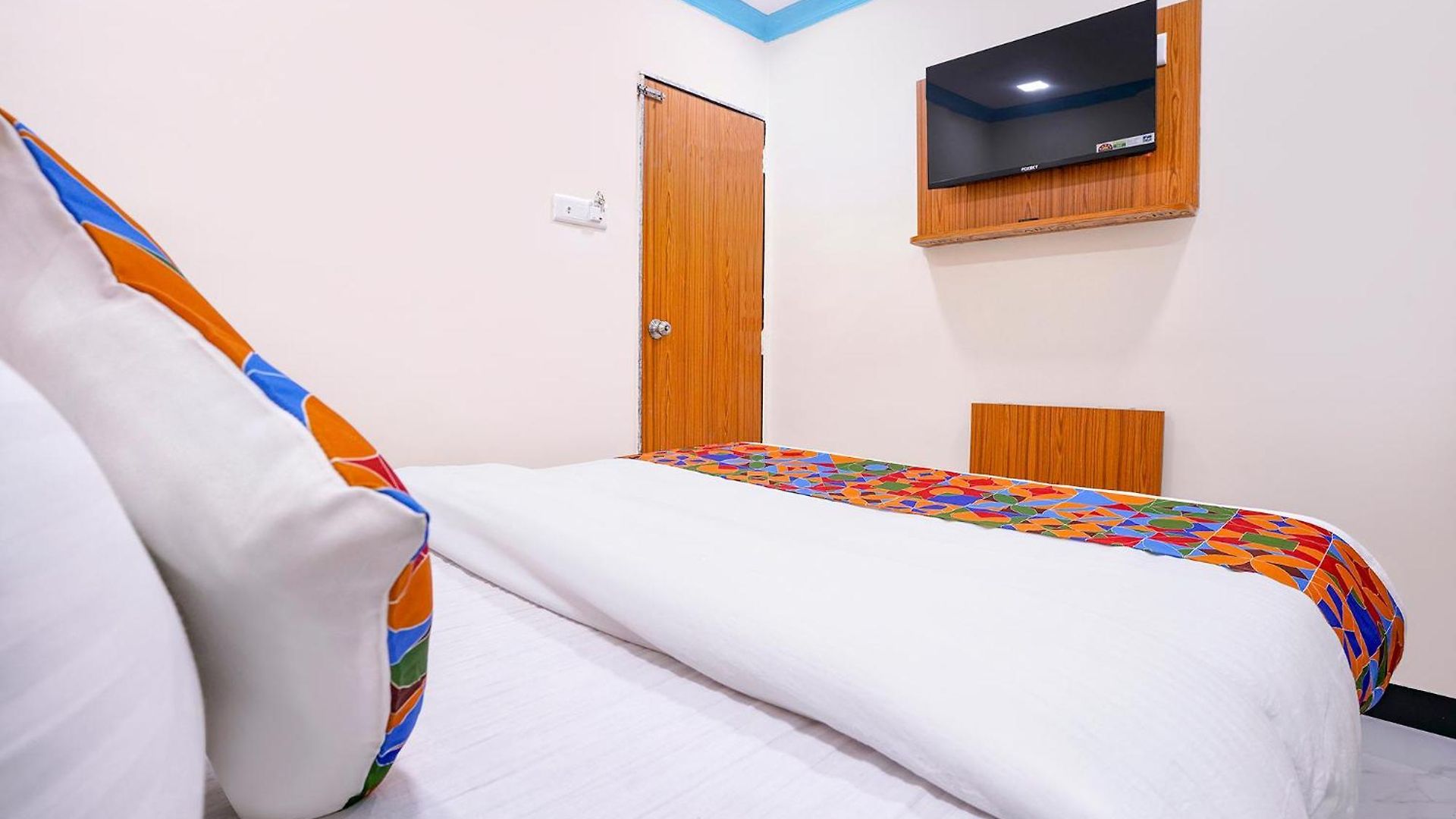 Hotel Via Raj Palace 3*