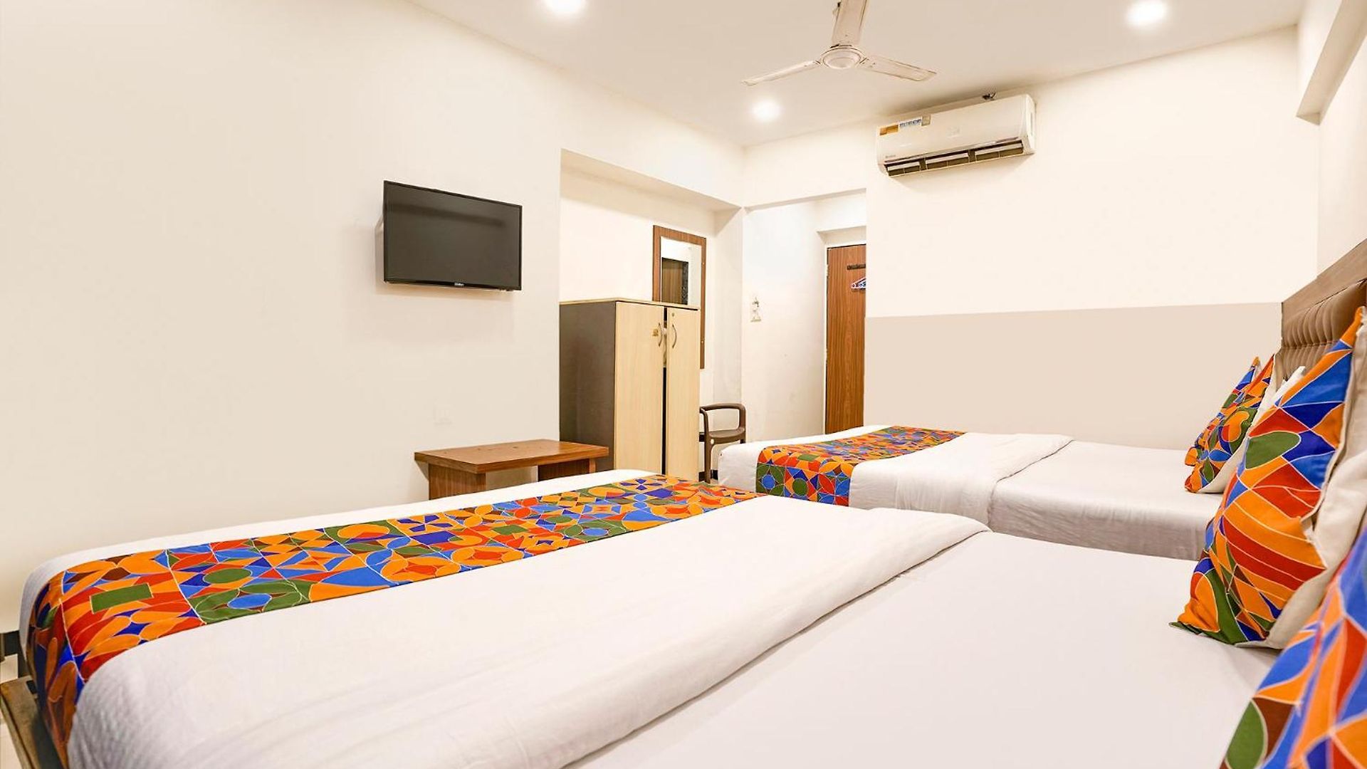 Fabhotel Shiv Leela Grand