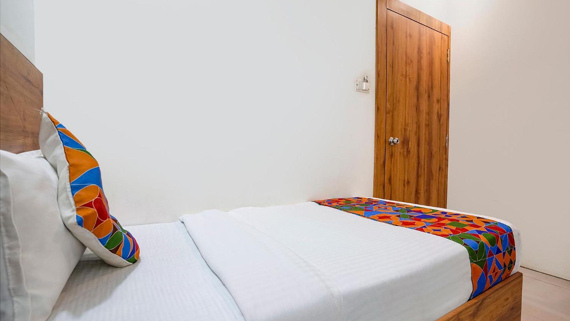 Fabhotel Shiv Leela Grand Hotel Mumbai