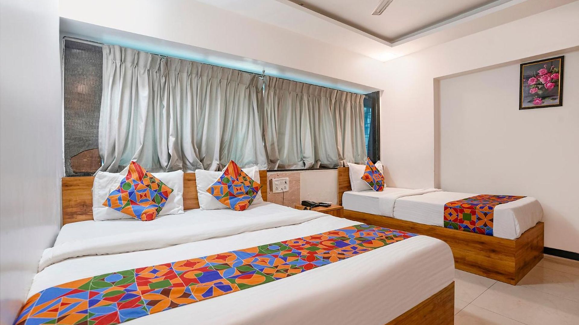 Fabhotel Shiv Leela Grand 3*