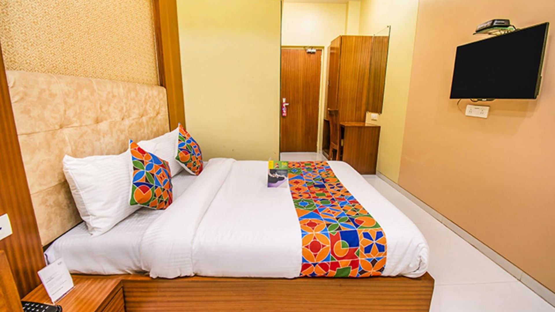 Hotel Fabhotel Seven Hills - Nr International Airport Mumbai