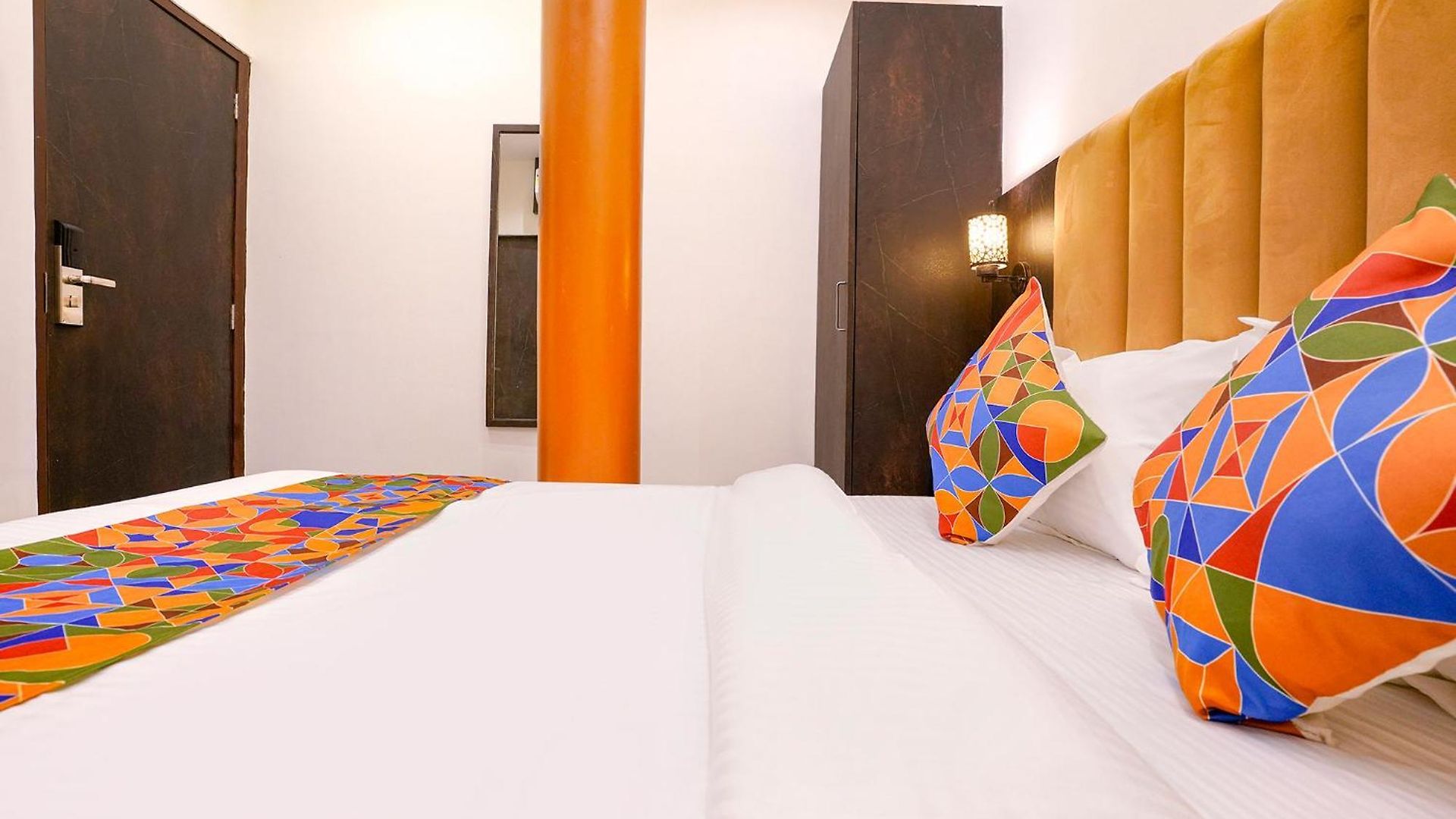 Fabhotel Gateway Hotel 2*