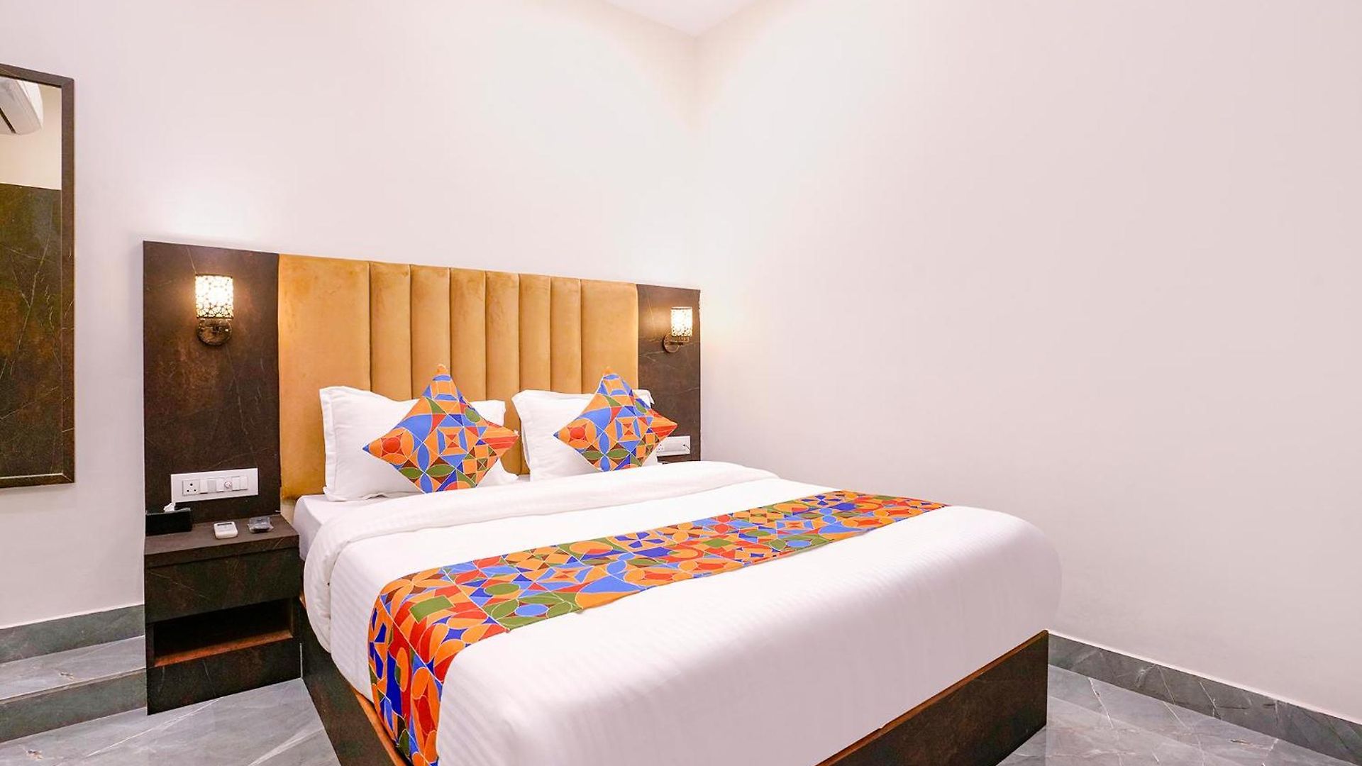 Hotel Fabhotel Gateway Mumbai