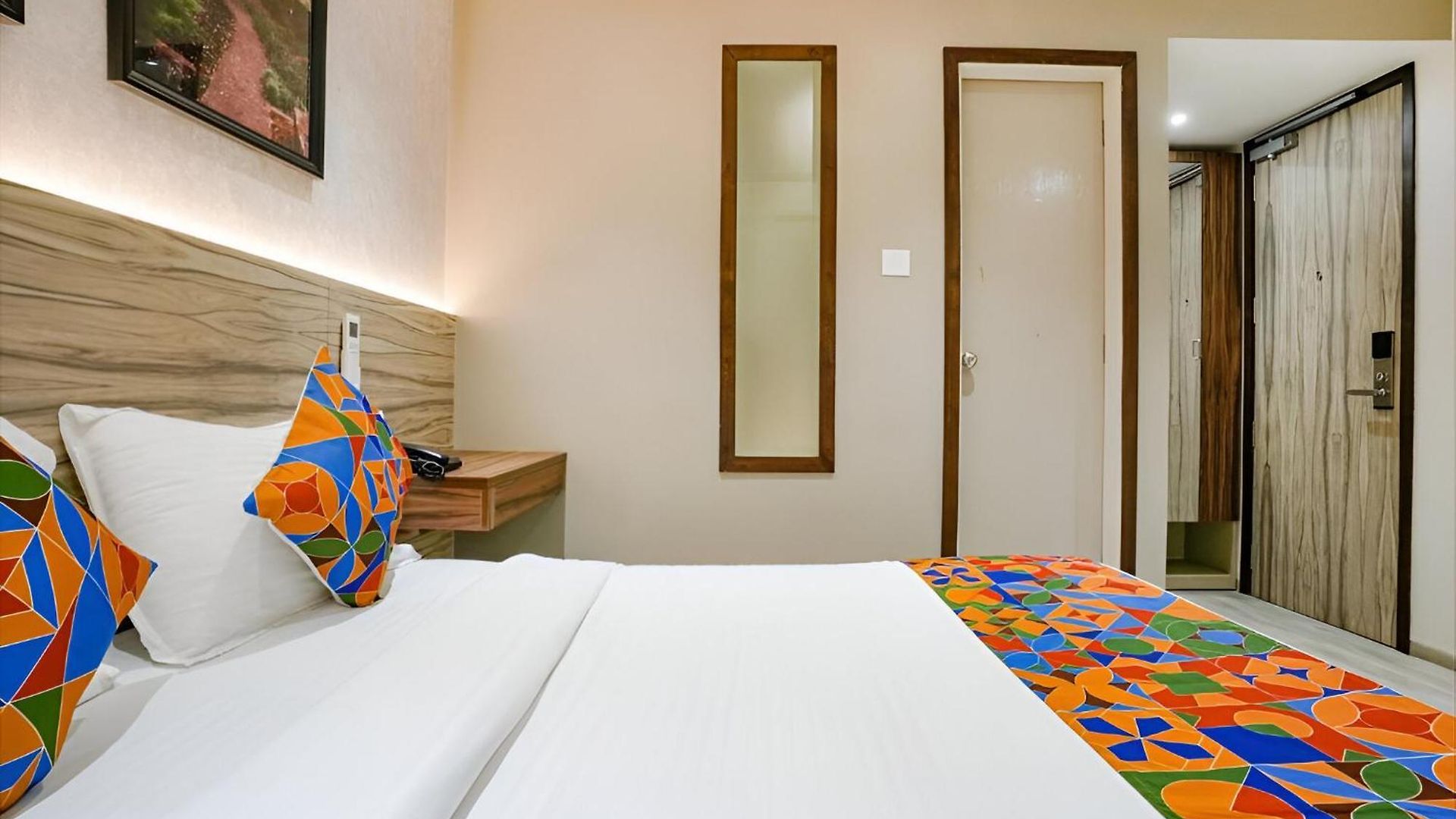 Glitz Dream Residency Nr Iit - Powai 4*