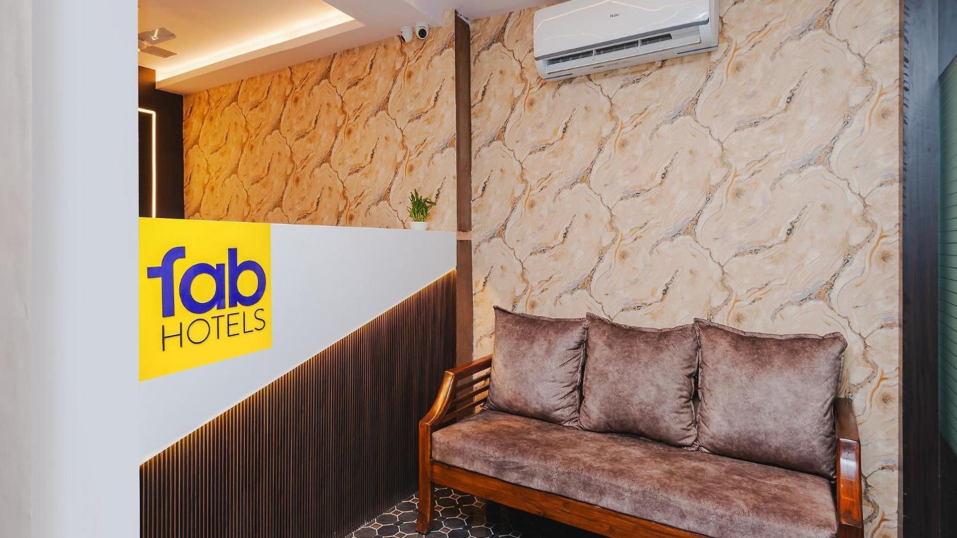 Fabhotel Airport Palace - Nr International Airport 3* Mumbai