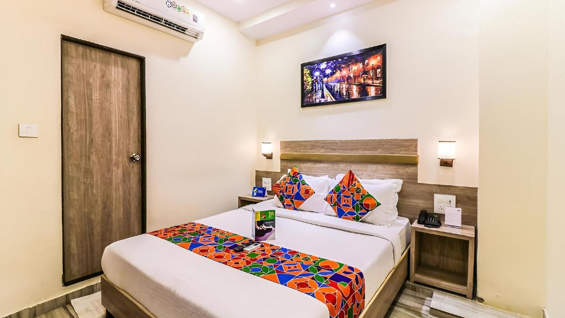 Guest house Glitz New United - Powai
