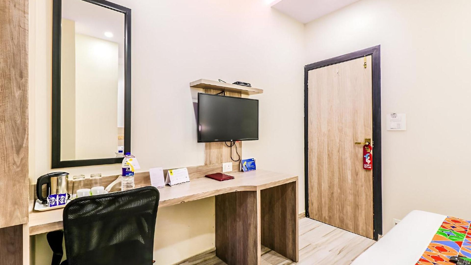 Glitz New United - Powai