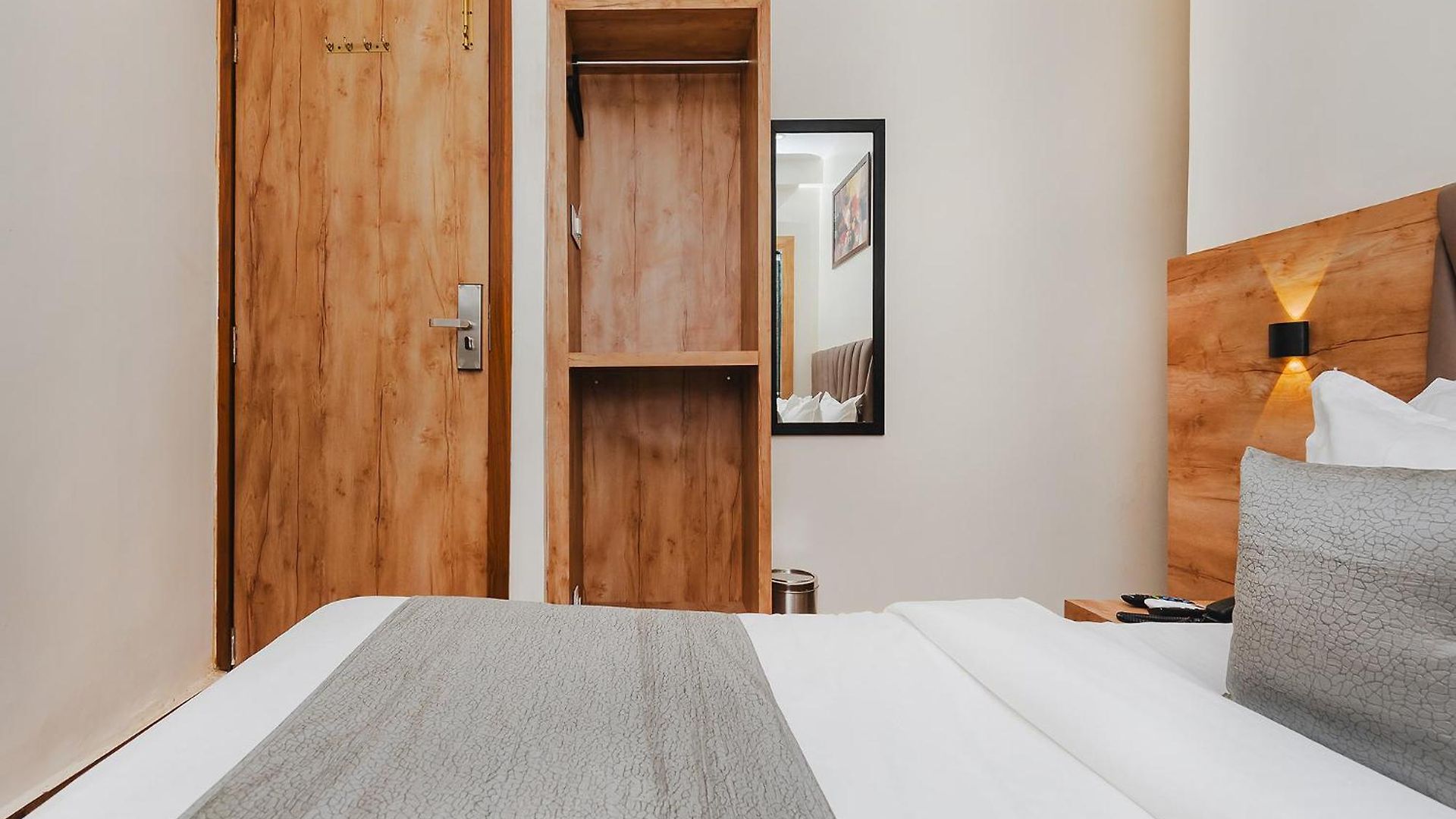 Fabhotel Airport Palace - Nr International Airport 3*