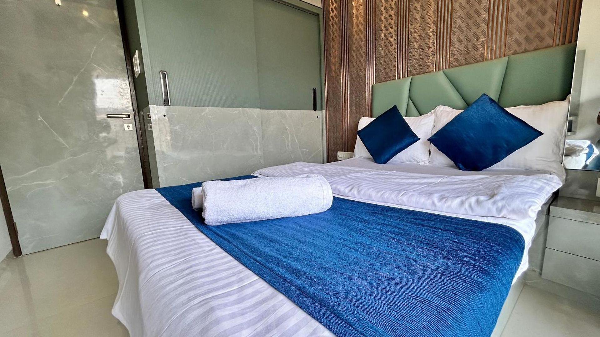 Zenith Homes - Elite , Near Chhatrapati Shivaji Maharaj International Airport Aparthotel Mumbai