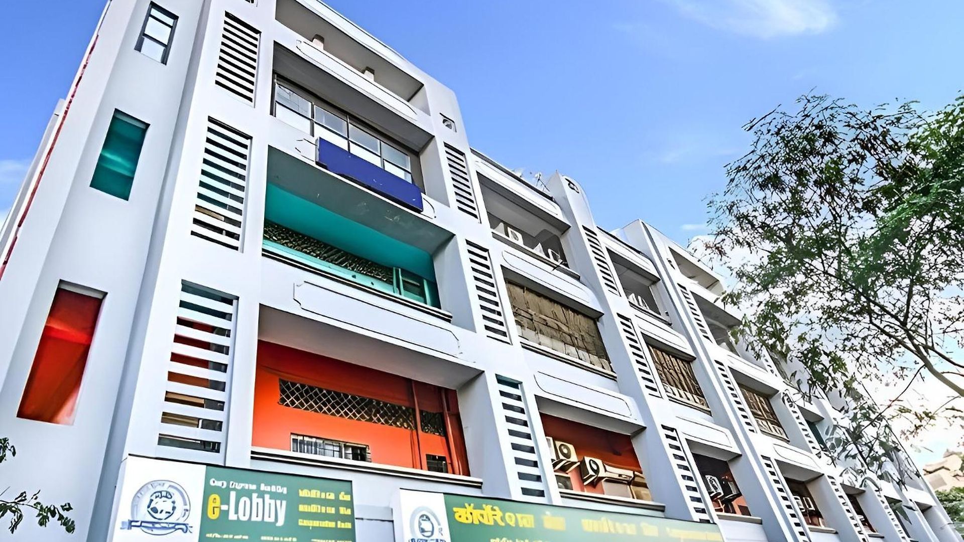 Glitz New Seven Hills - Nr International Airport Guest house