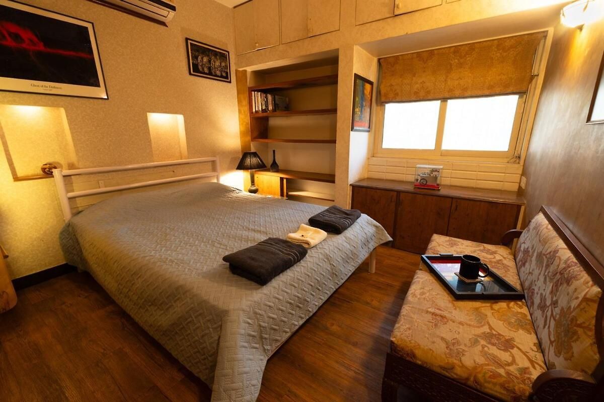 Apartment Cosy Artistic In Andheri H