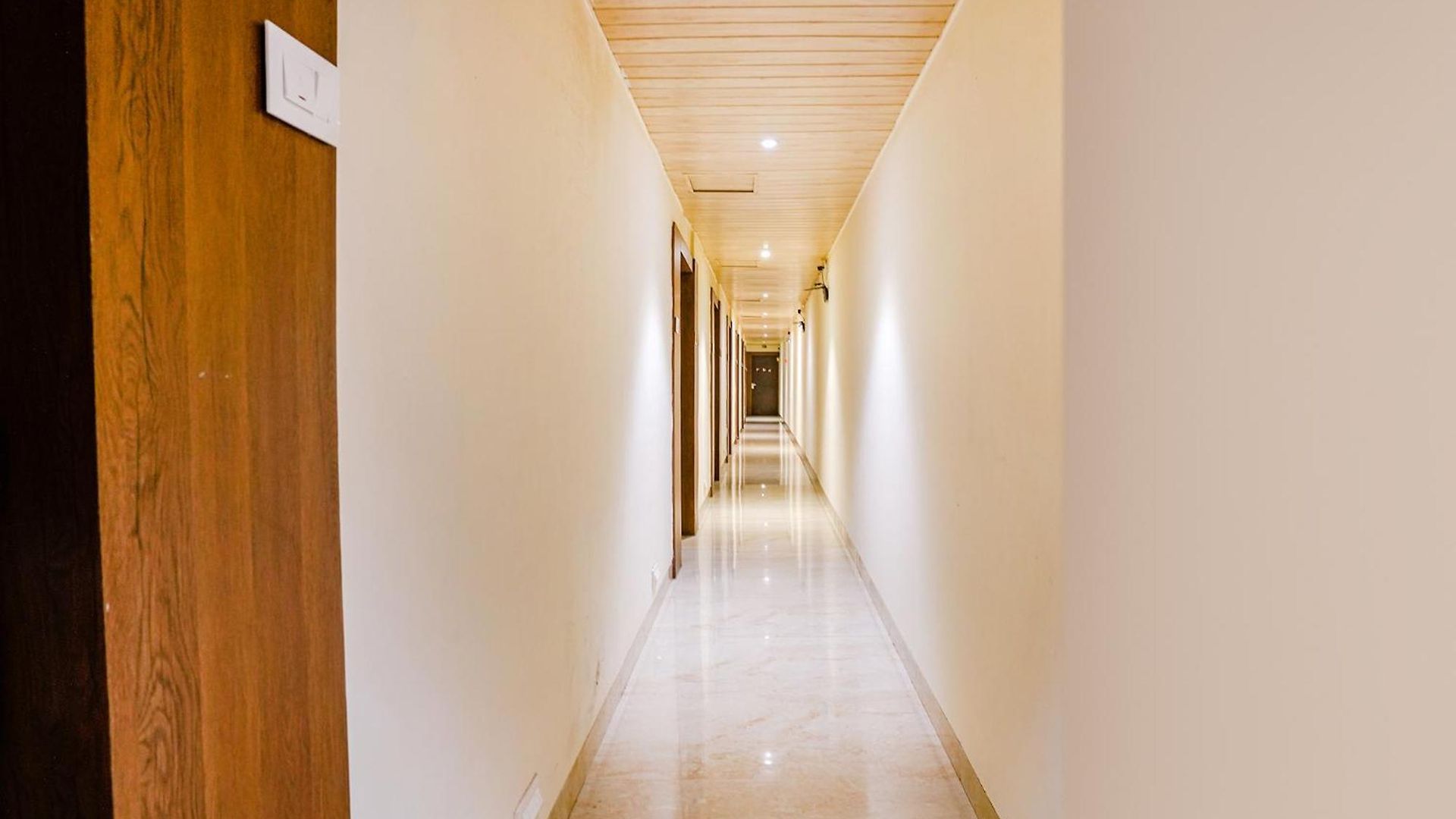 Fabexpress Embassy - Nr Bkc 3*