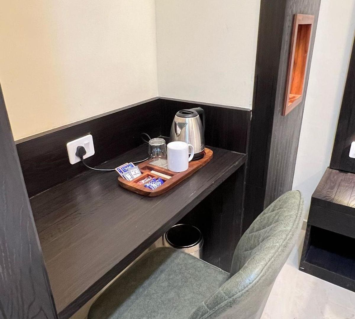 Hotel Sky Suite-sahar Cargo And Intl Airport Mumbai