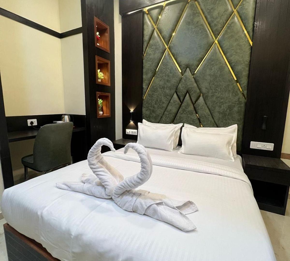 Sky Suite-sahar Cargo And Intl Airport