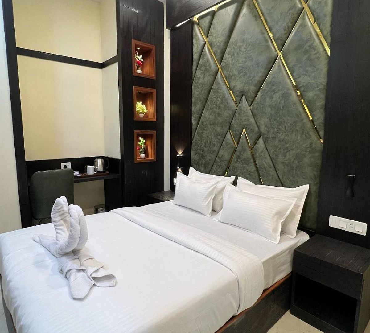 Hotel Sky Suite-sahar Cargo And Intl Airport