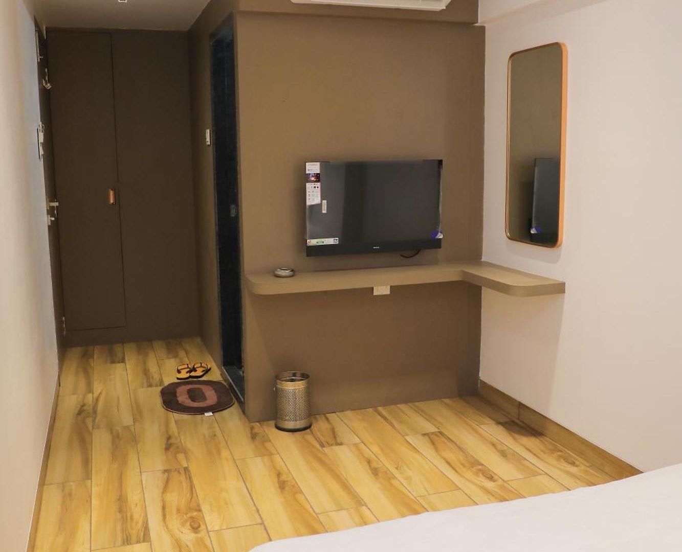 Hotel Apex & 2*