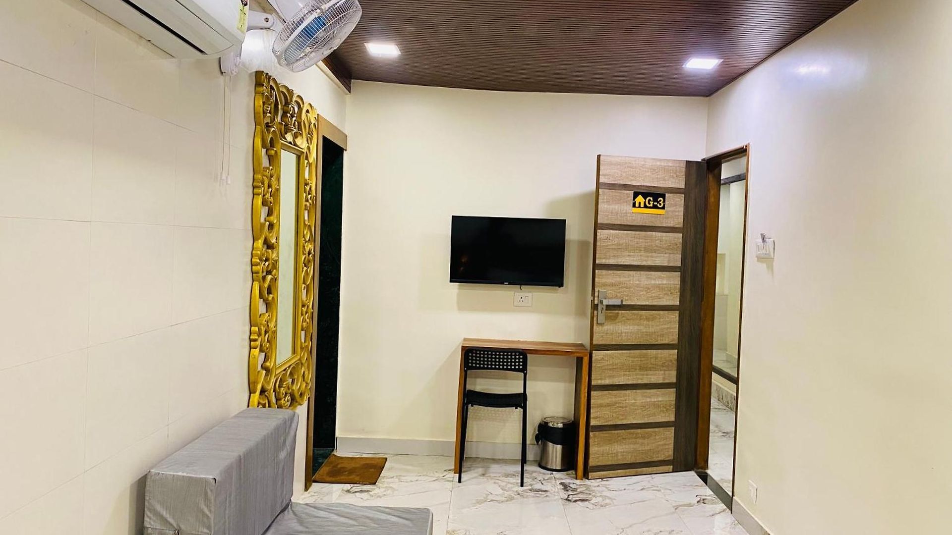 Avk-near Kokilaben Hospital & Versova Beach- With Kitchen