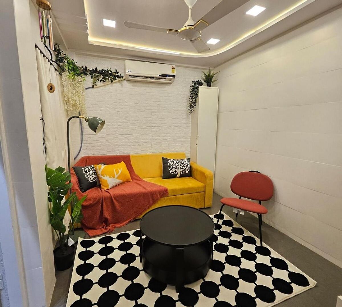 The Palihideaway- Hidden Gem In Pali Mala,bandra * Mumbai