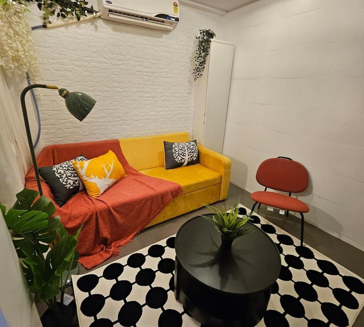 The Palihideaway- Hidden Gem In Pali Mala,bandra