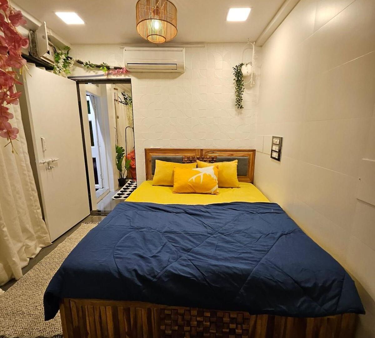 The Palihideaway- Hidden Gem In Pali Mala,bandra Mumbai