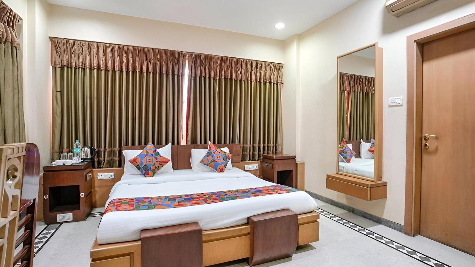 Retreats At Welcome Nr Andheri