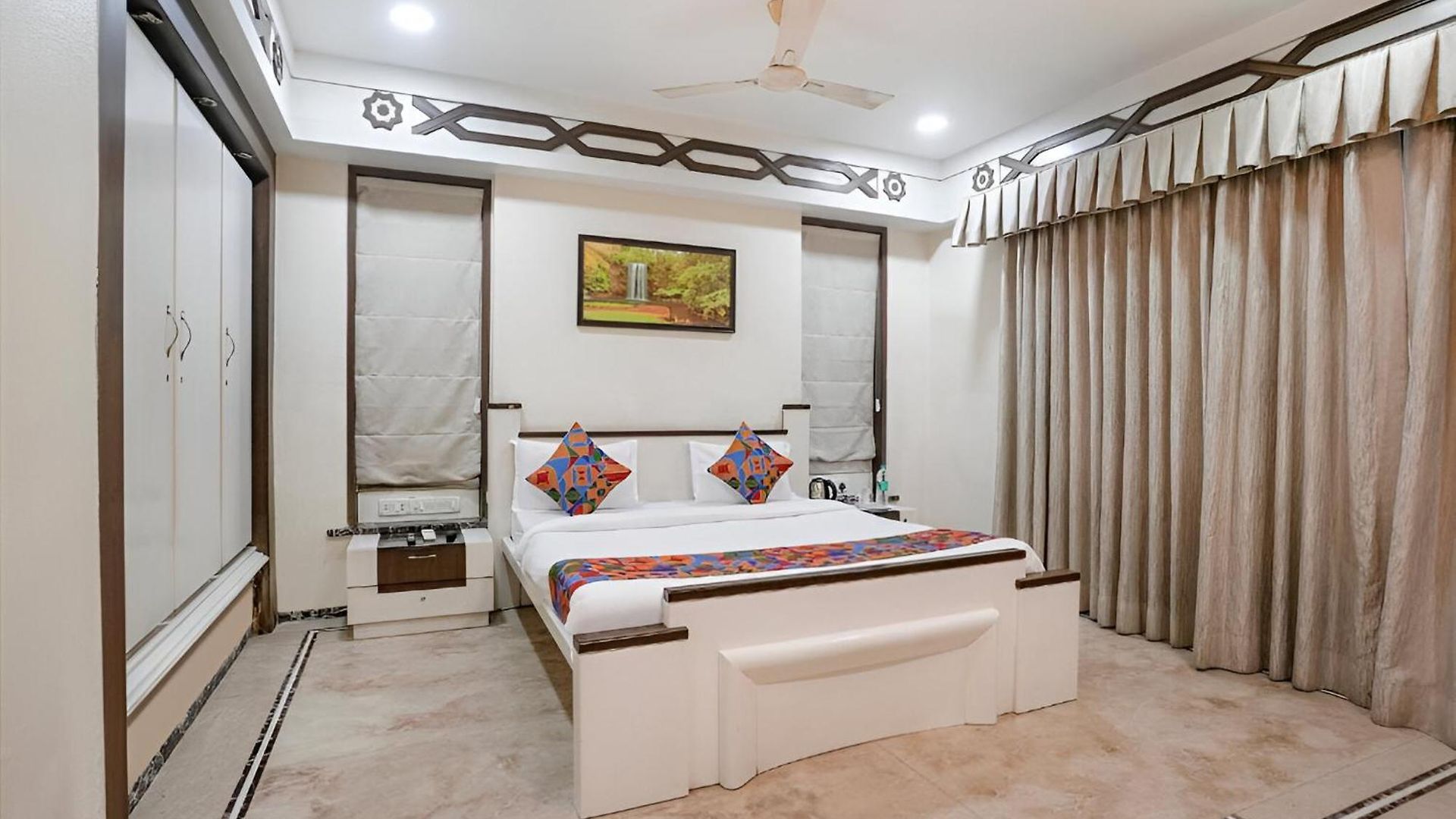 Apartment Retreats At Welcome Nr Andheri *