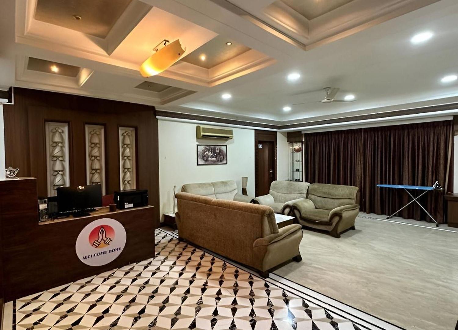 Apartment Retreats At Welcome In Santacruz, *