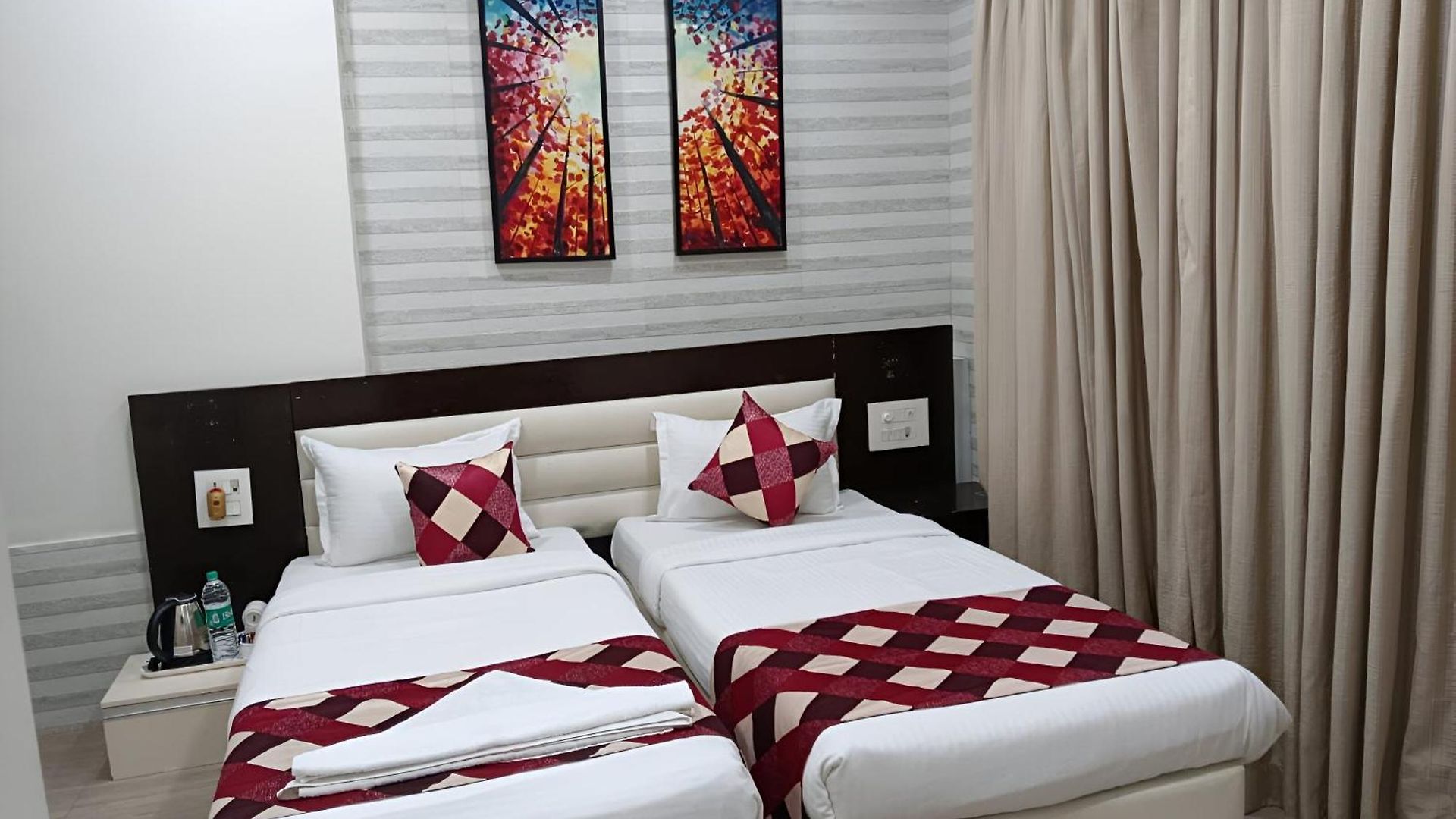 Apartment Retreats At Welcome In Santacruz, Mumbai