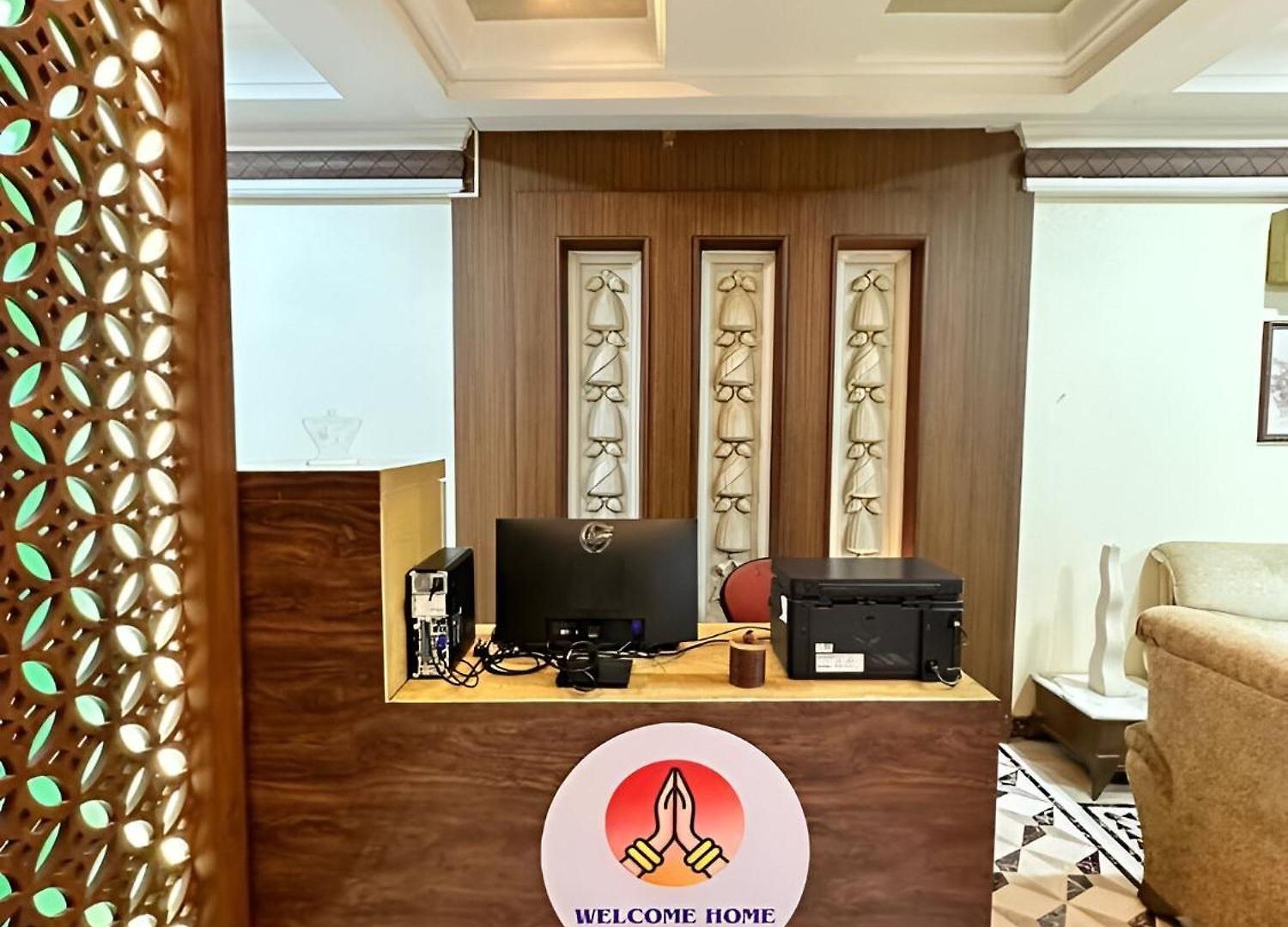 Retreats At Welcome In Santacruz, Mumbai