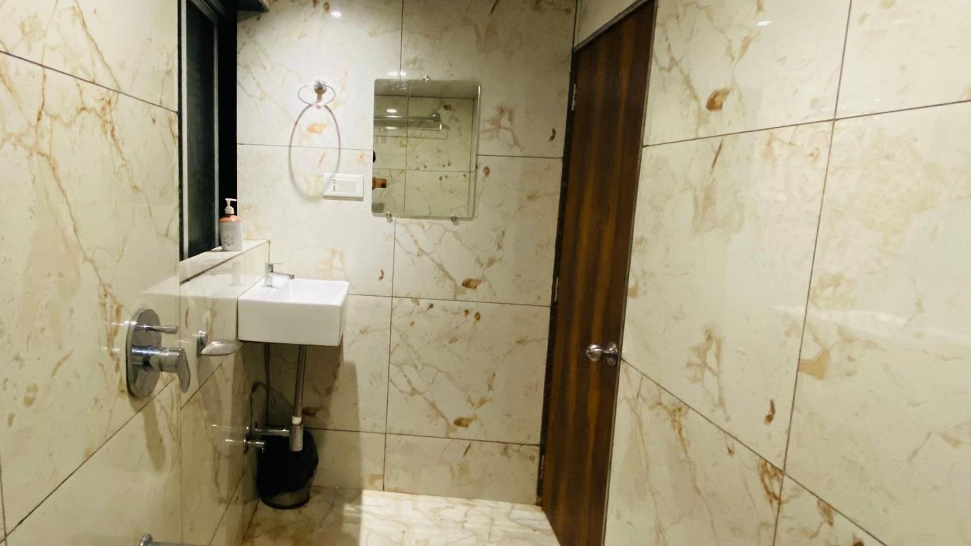 Lavender -10min-mumbai International Airport Hotel Mumbai