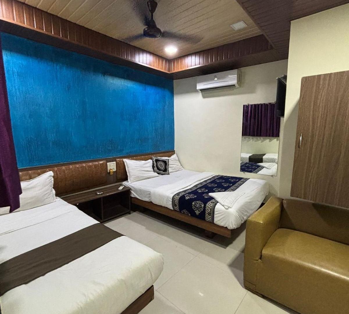 Bkc Residency Kurla West 2*