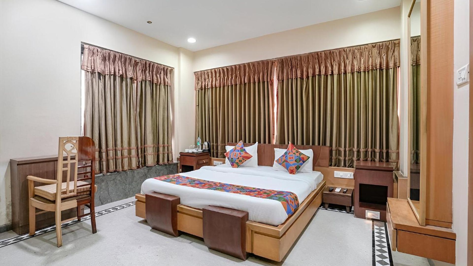 Retreats At Welcome Nr International Airport Apartment *