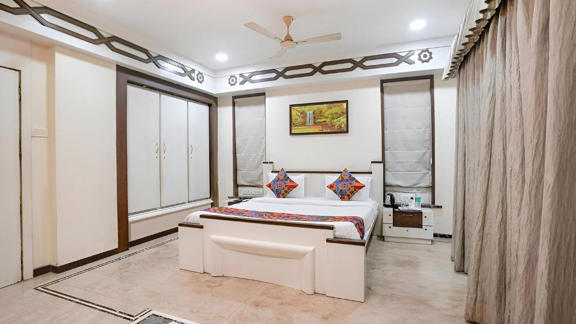 Apartment Retreats At Welcome Nr International Airport Mumbai
