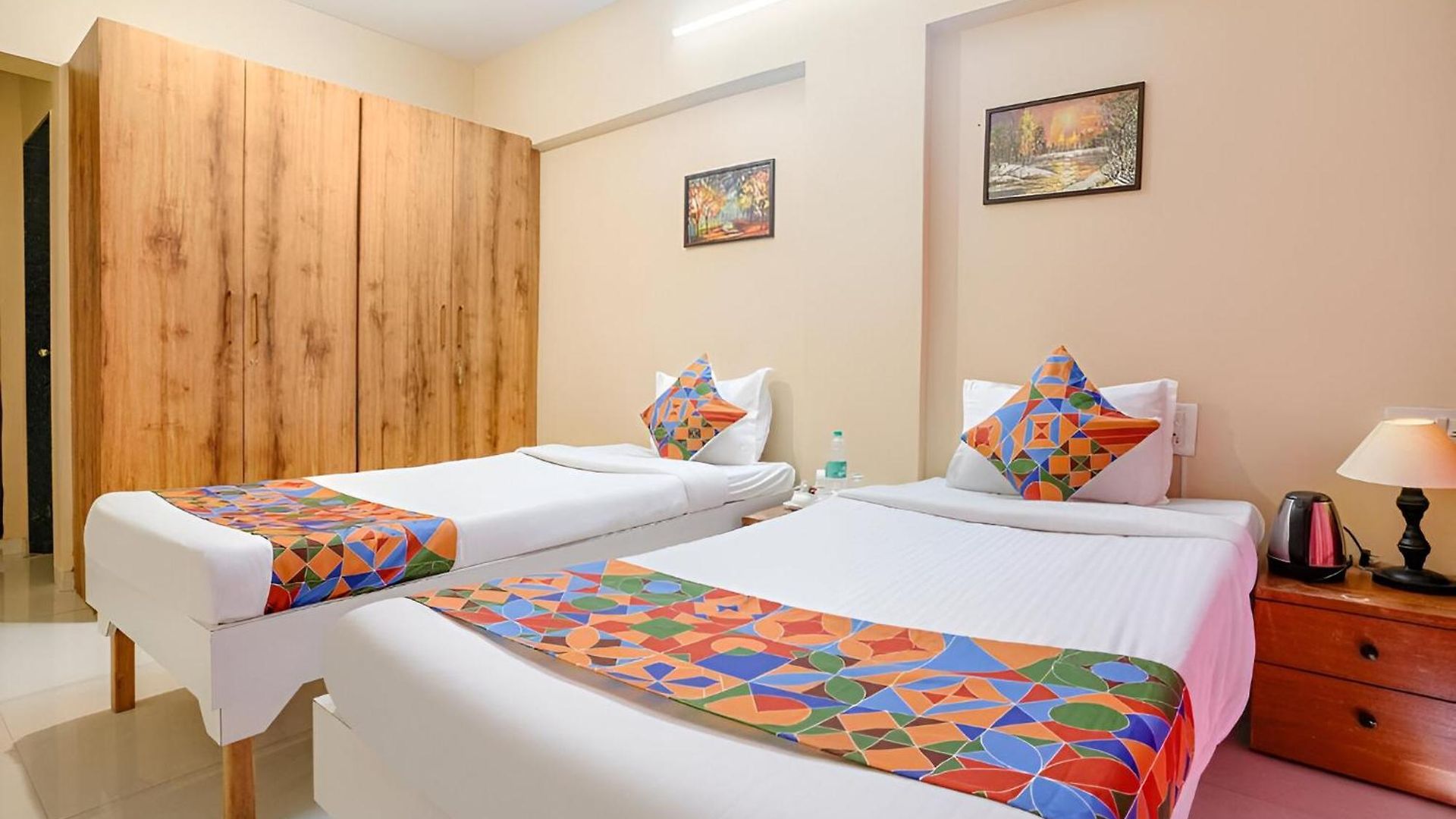 Retreats At Welcome Nr International Airport Apartment *