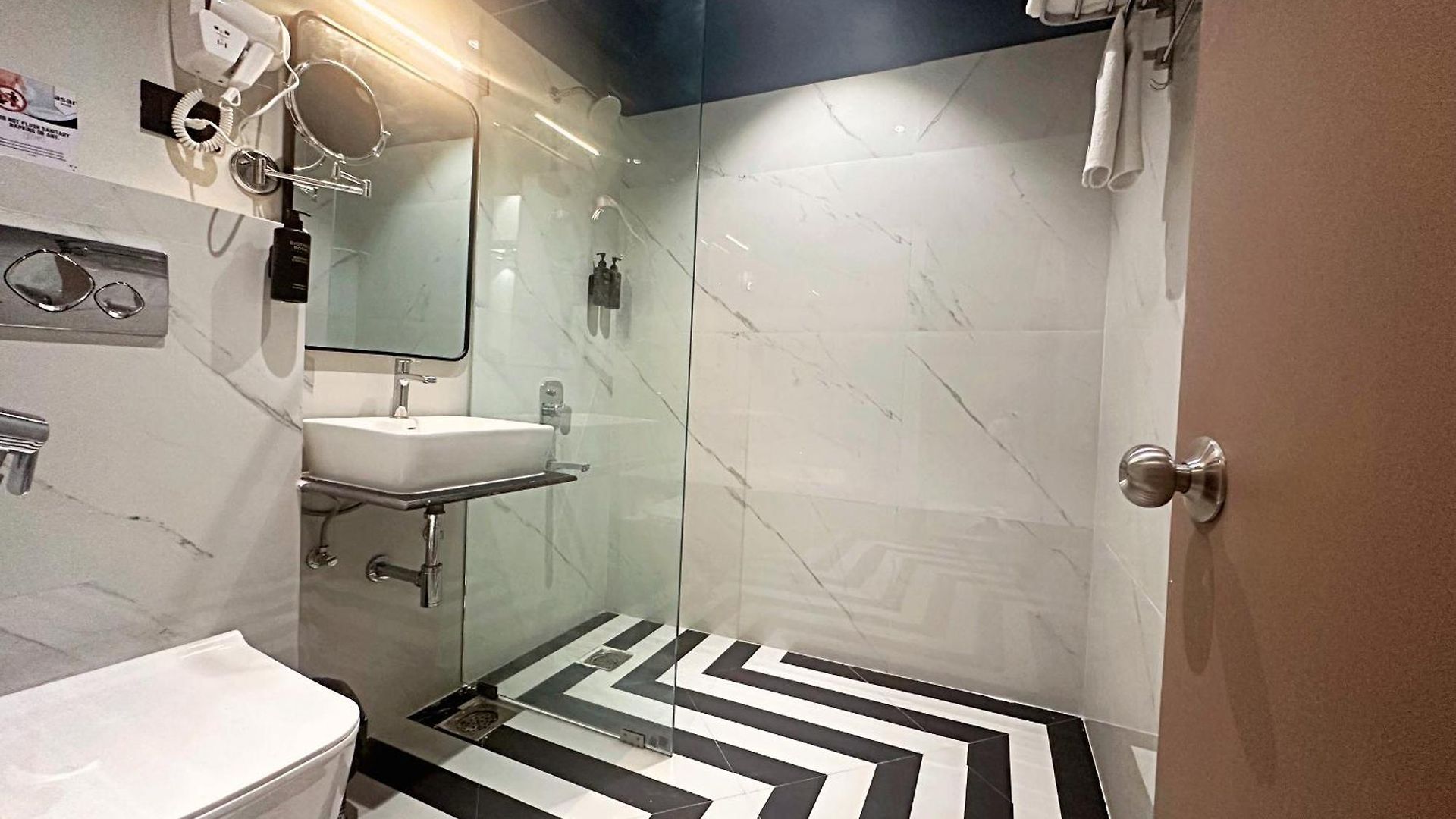 Hotel Asar Elite By Orion Mumbai